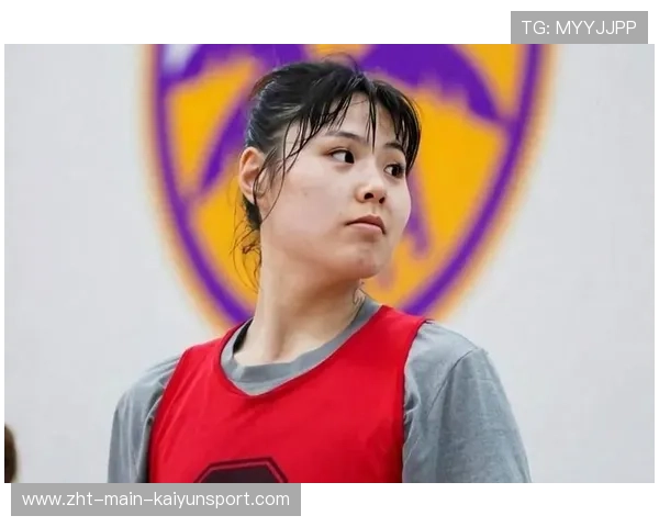 李月汝发文鼓励自己：护具挡不住我的笑容，李月汝哽咽