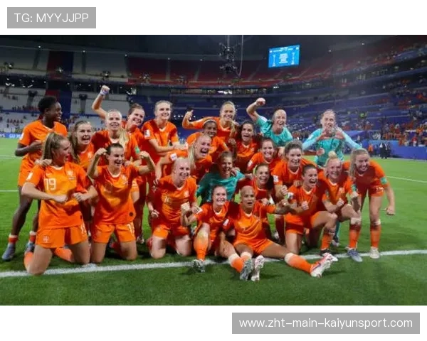 荷兰女足神奇晋级四强，打破历史纪录进决赛，荷兰女足最好成绩