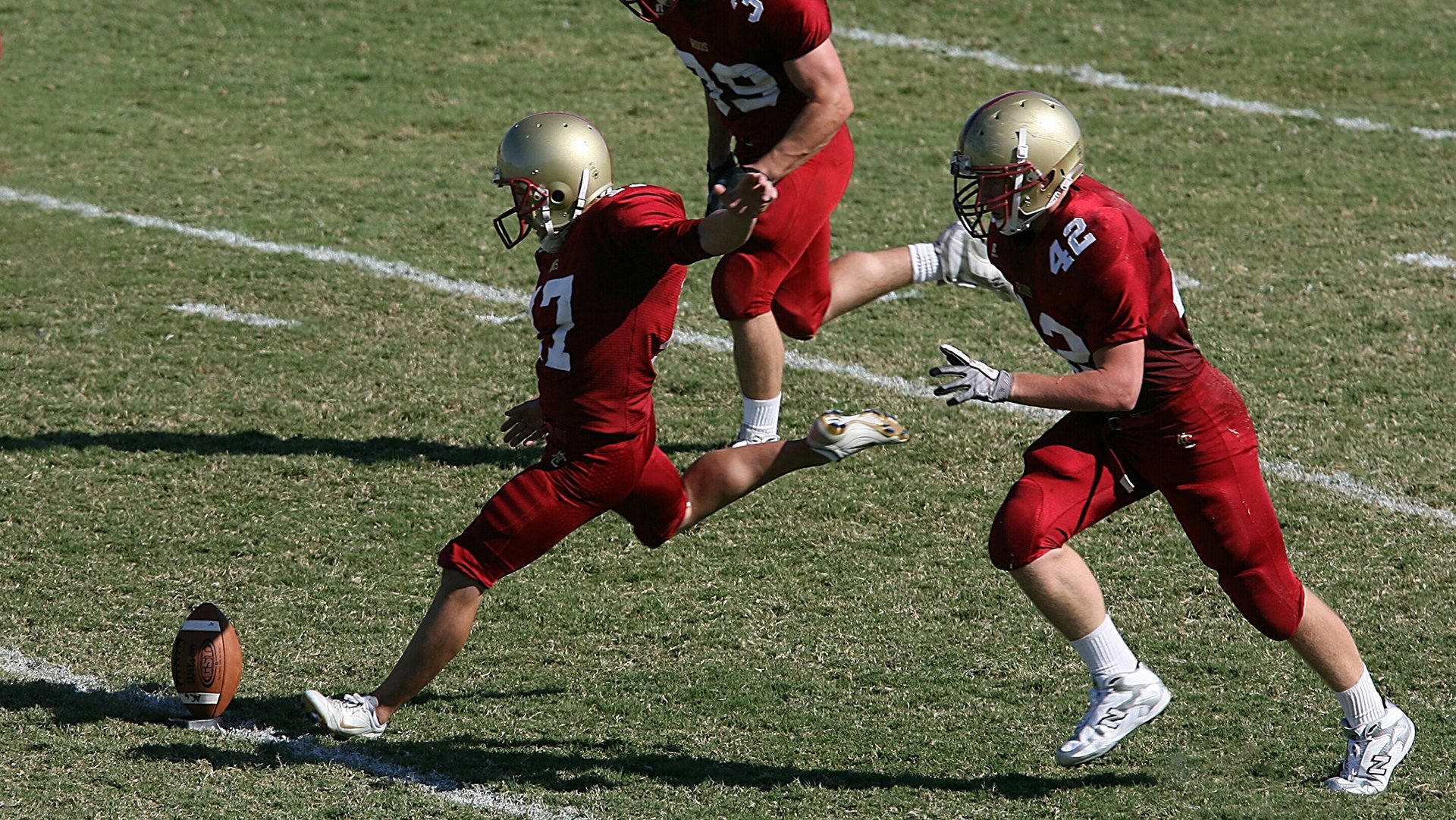 利物浦中场轮换效果显著，控场能力明显提升，利物浦买中场